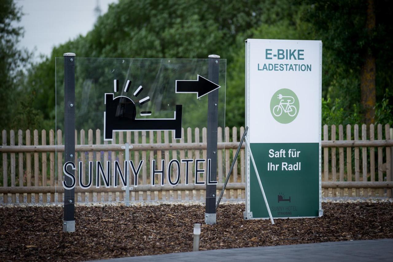 Sunny Hotel Straubing Exteriör bild